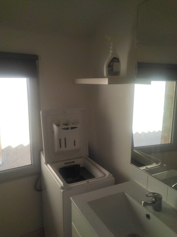 Beau studio avec cuisine équipée