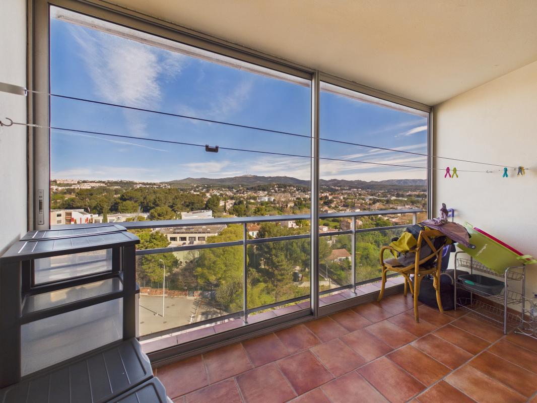 Appartement T3 deux box fermés, deux balcons et vue dégagée