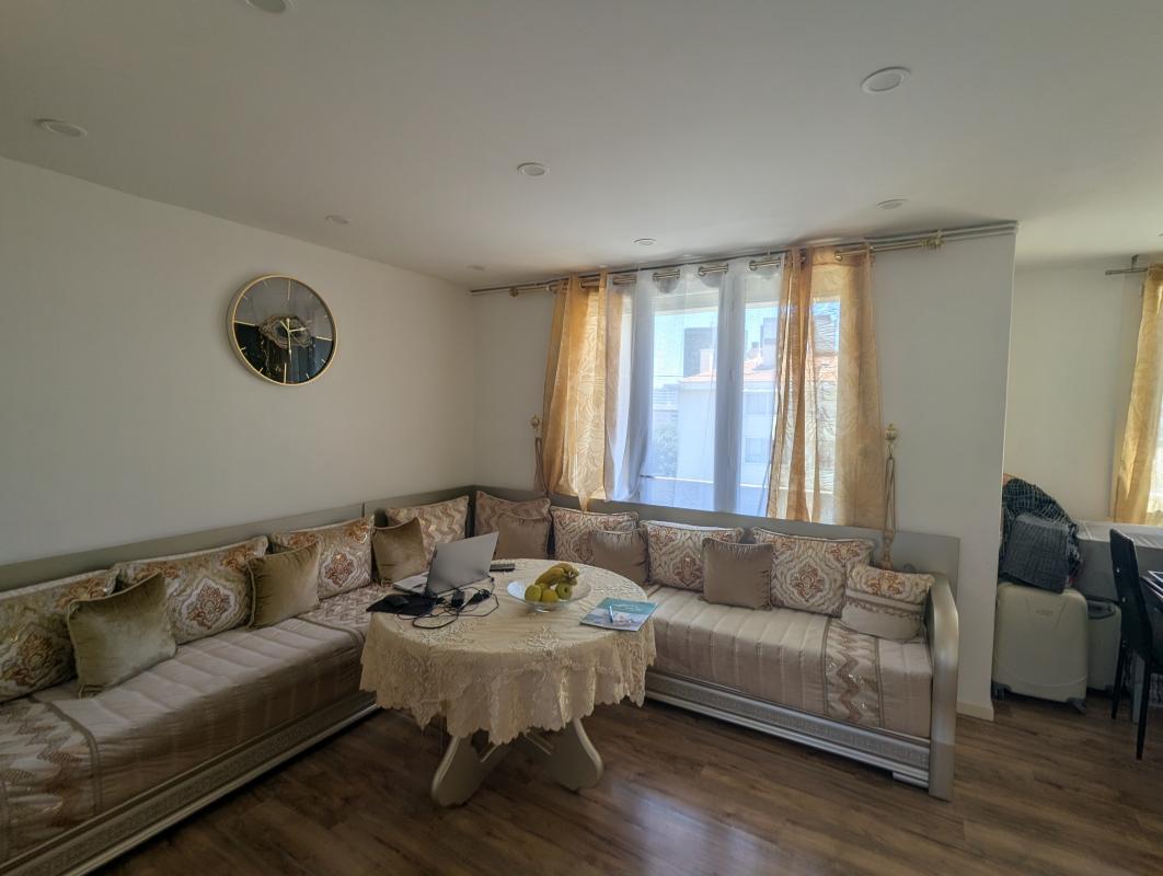 A louer – Grand appartement F5 de 84 m² avec balcon, cave et parking collectif
