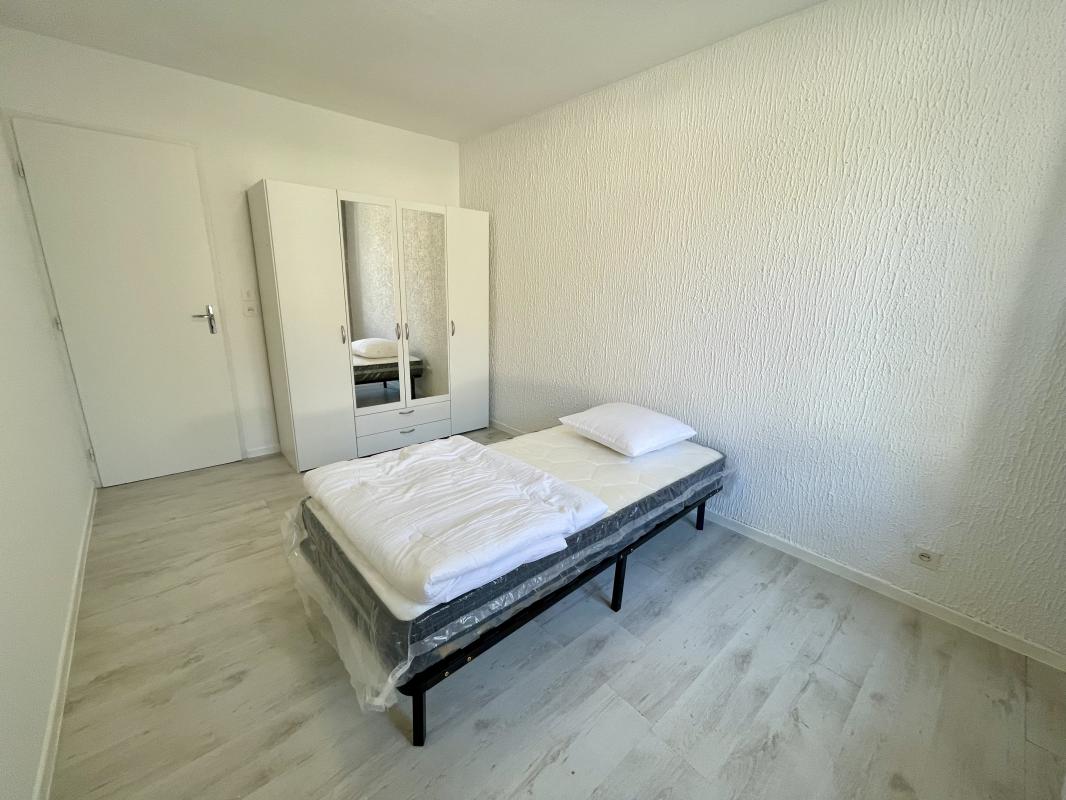 Appartement T3 meublé de 82 m² avec cour privative et parking – Luxeuil-les-Bains