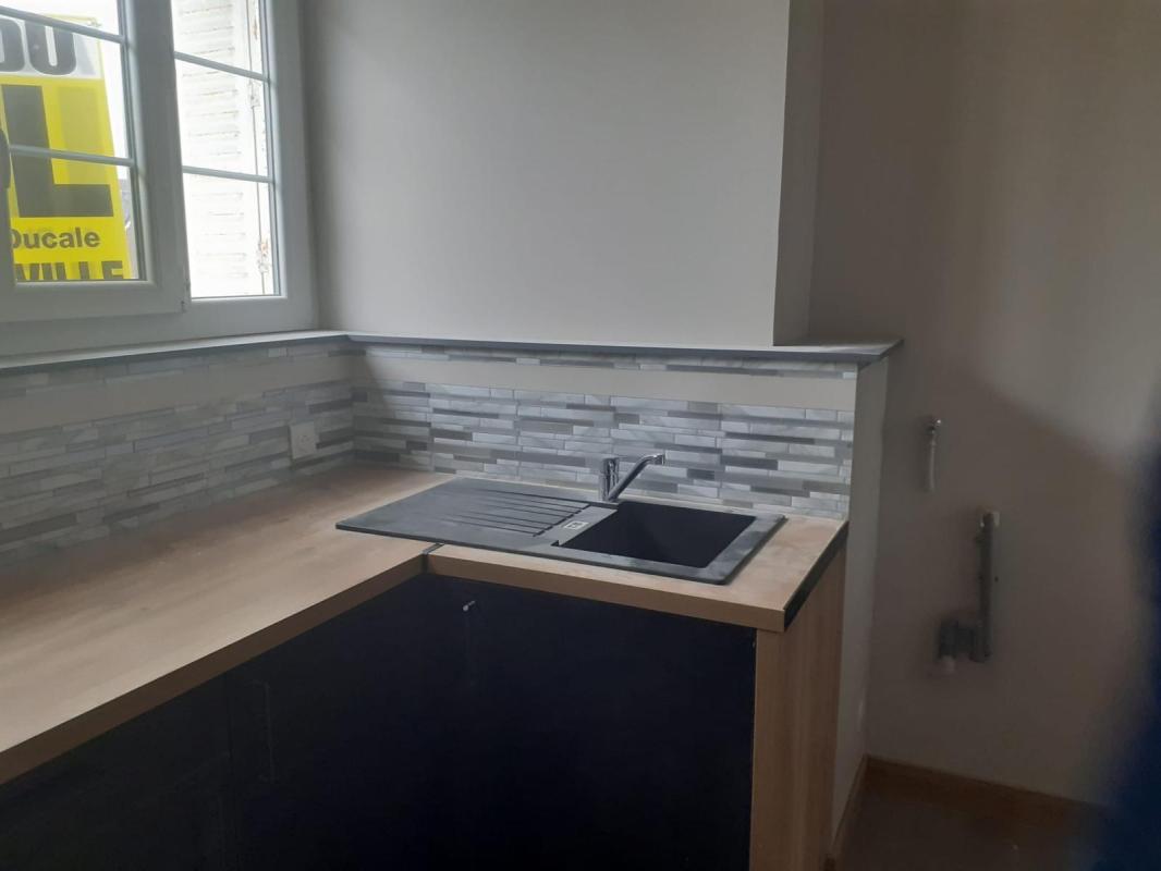 Appartement T3 de 87 m² avec cave – Charleville-Mézières