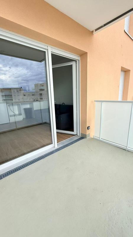 Appartement meublé neuf 25,66 m² avec balcon, parking et ascenseur à Mulhouse