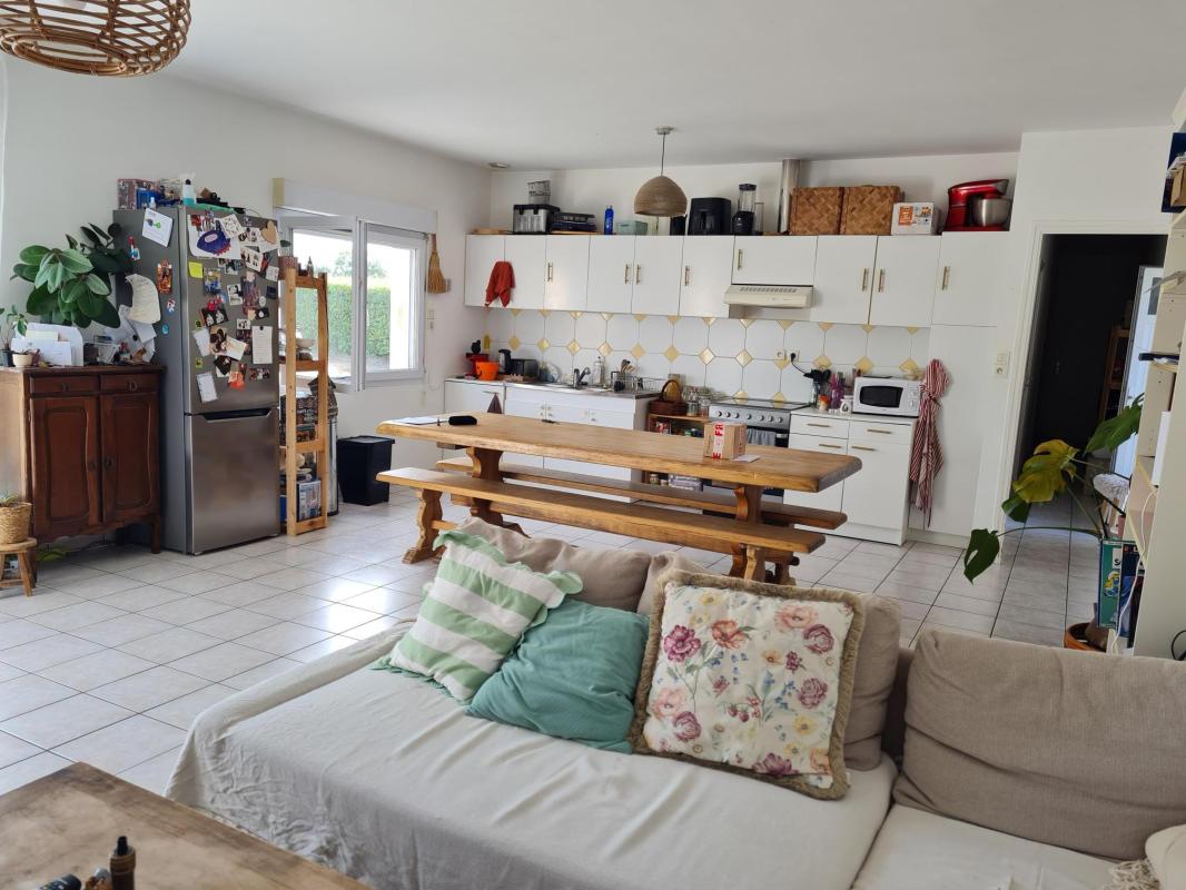 Maison longère de plain-pied 100 m² avec jardin – Plouvien