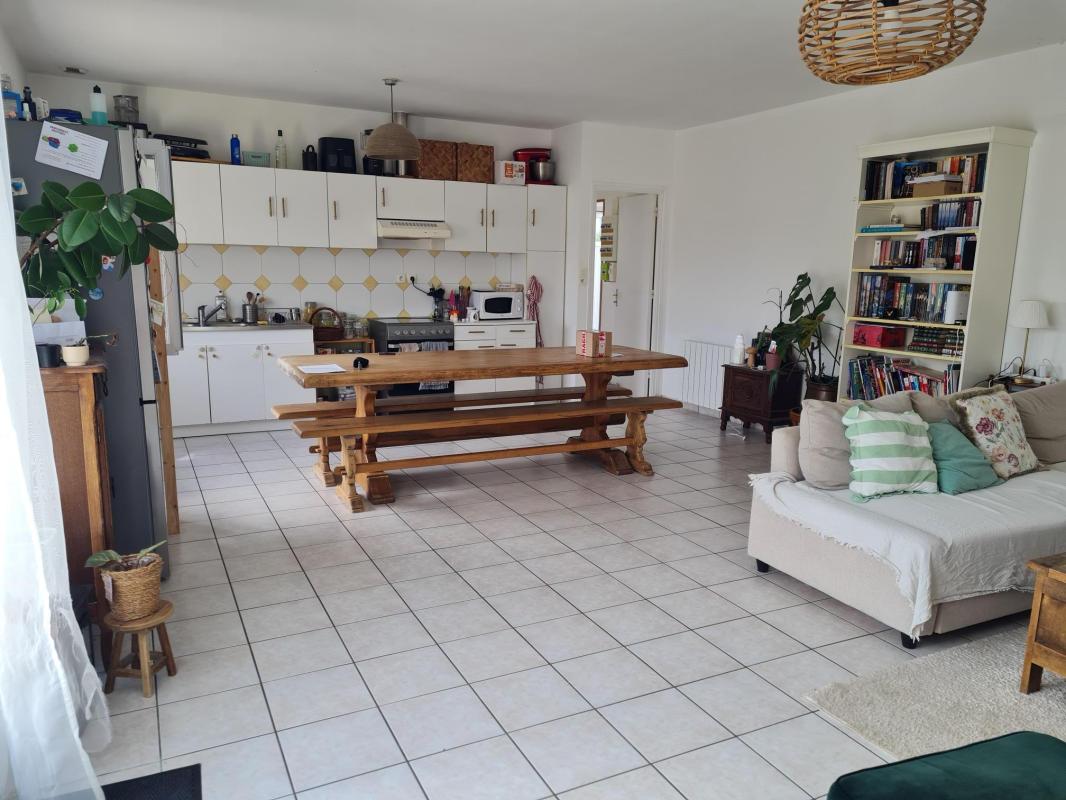 Maison longère de plain-pied 100 m² avec jardin – Plouvien