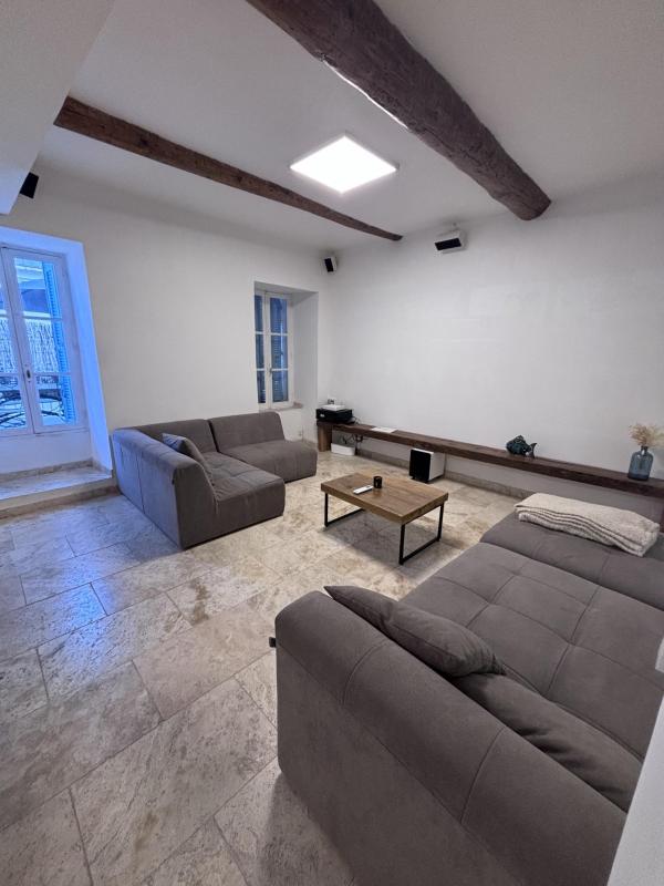 NOUVEAUTÉ – MARSEILLE 7ÈME – T2 MEUBLE AVEC TERRASSE PRIVATIVE